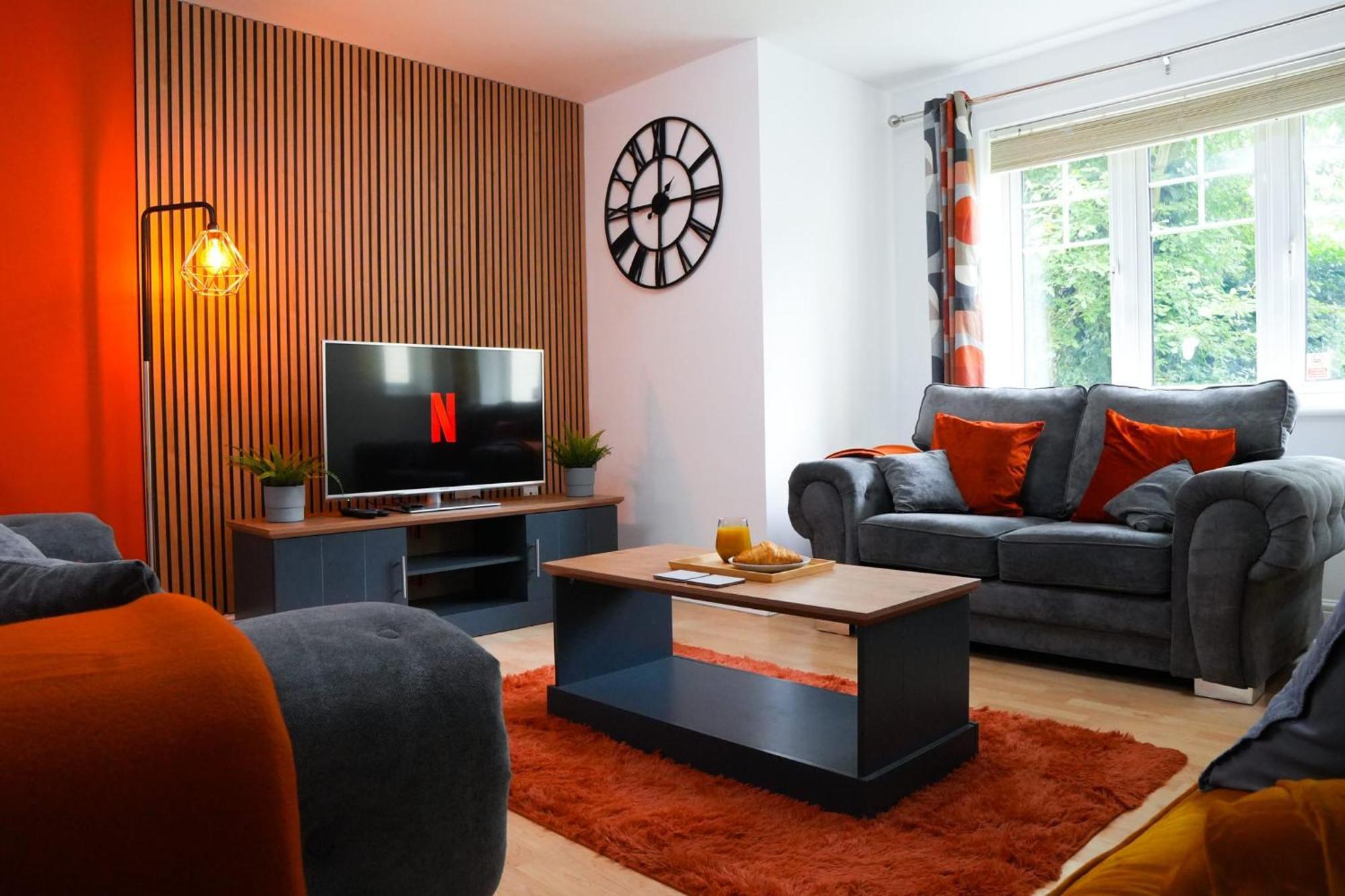 Whole 2-Bed Apartment - Contractors, Professionals, Ulez Free, Free Parking, B'Ham City 10Mins برمنغهام المظهر الخارجي الصورة